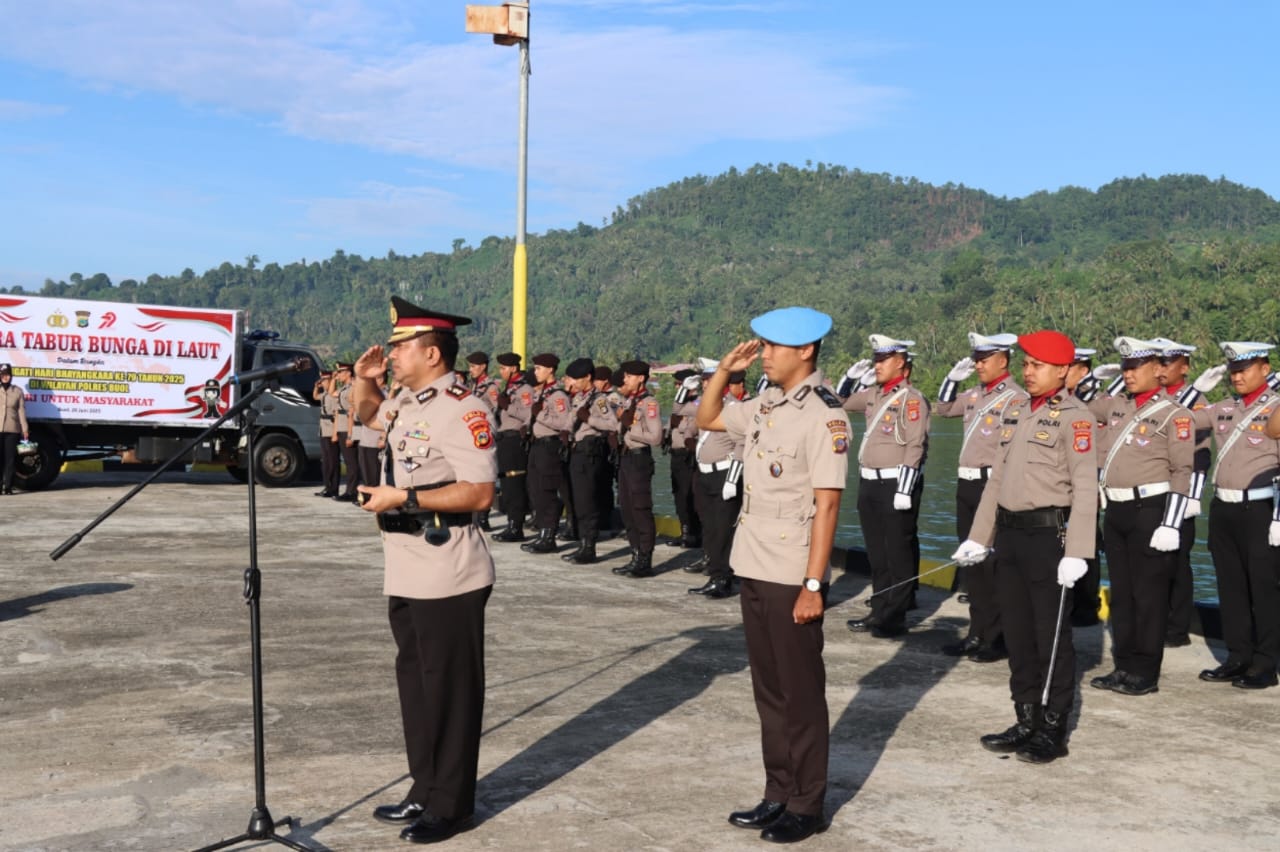 Upacara Tabur Bunga di Laut, Polres Buol Kenang Jasa Pahlawan di Hari Bhayangkara ke-79