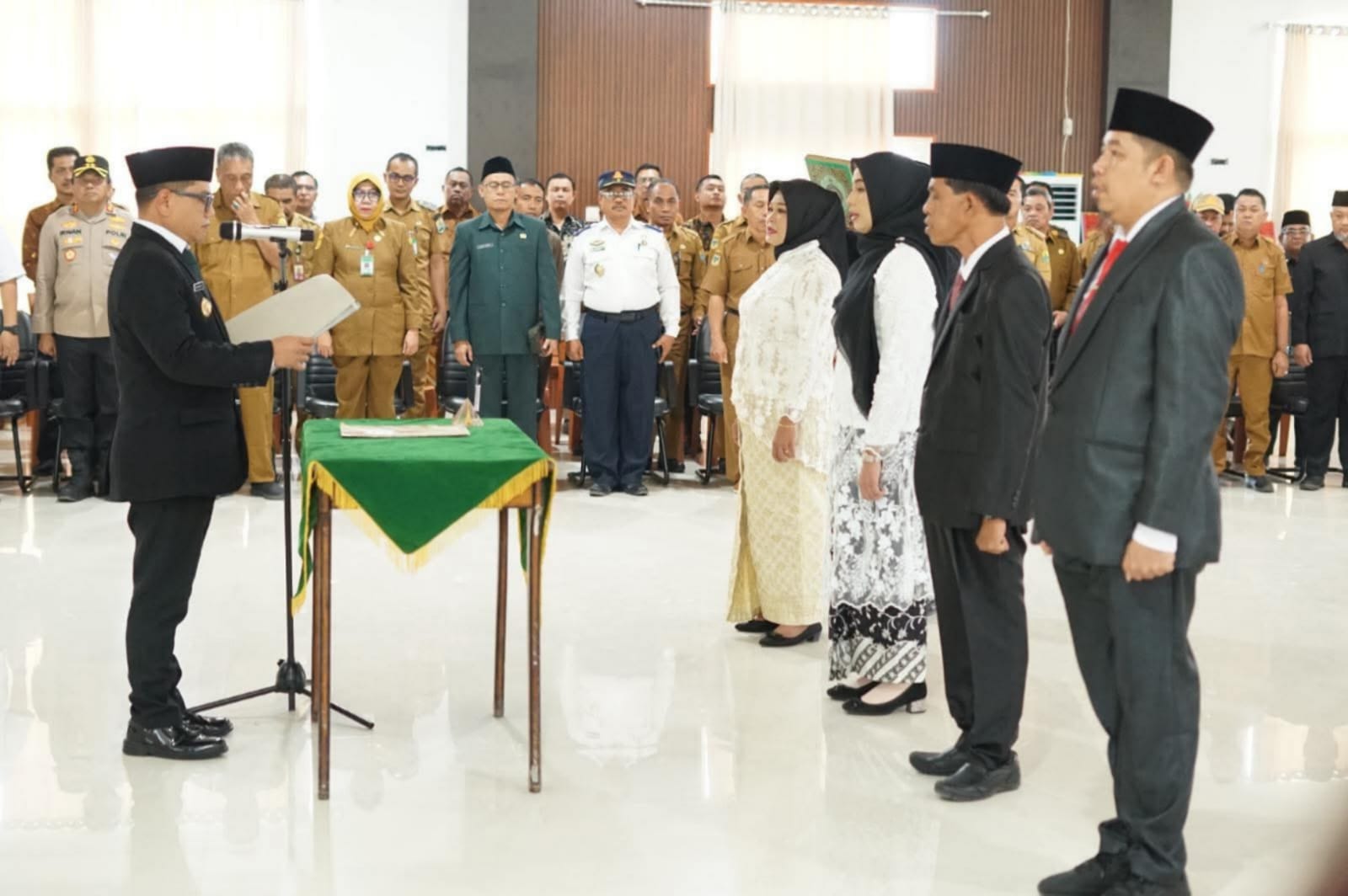 Buol Bergerak Cepat, Bupati Lantik Pejabat Strategis, Komitmen Tingkatkan Kinerja!