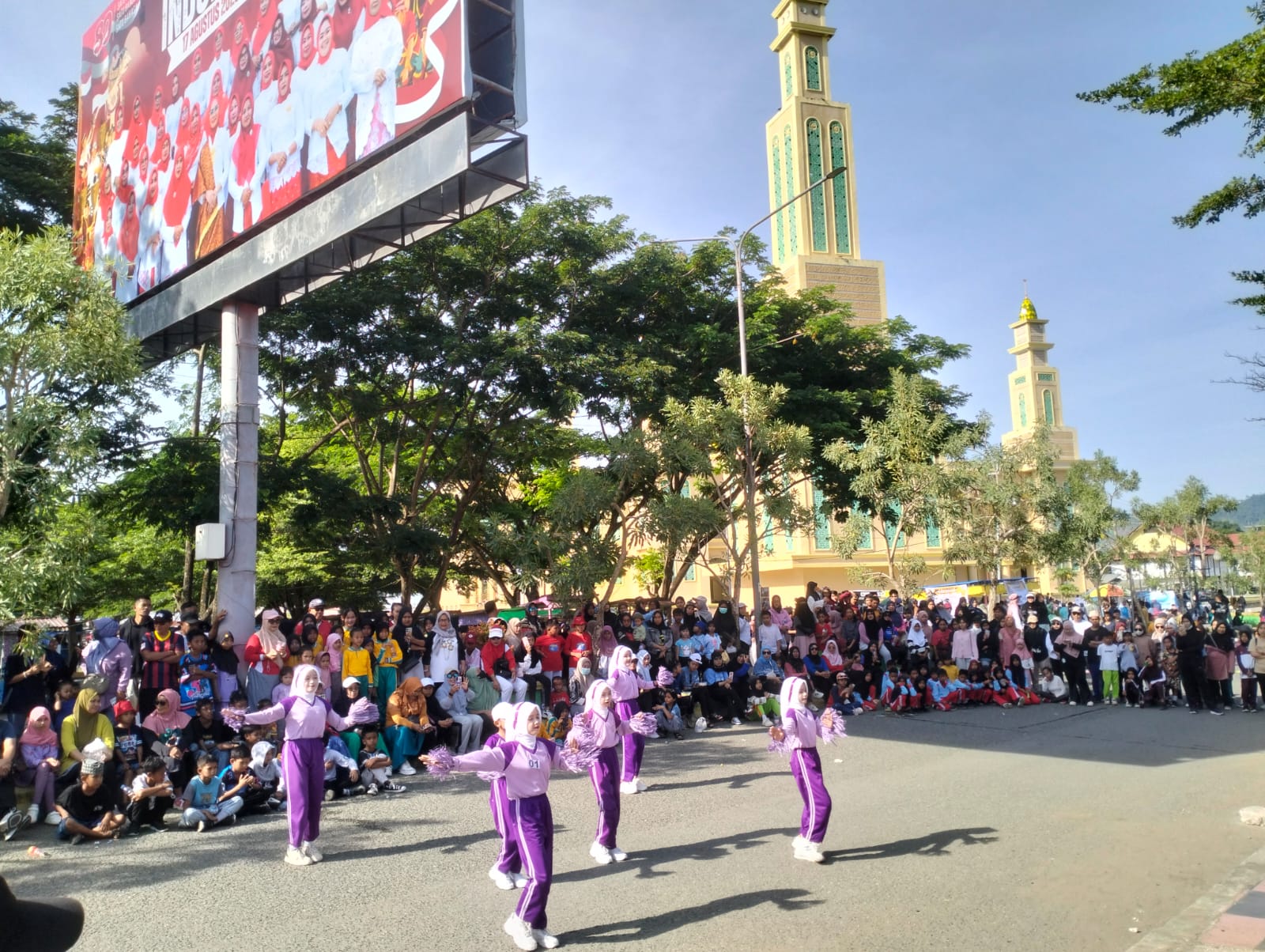Forum Anak Buol Meriahkan CFD Dengan Lomba Fashion Show, Pindah Bola, dan Rangking 1