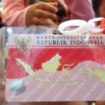 Mengenal KTP Pink: Identitas Khusus WNA, Ini Bedanya dengan KTP Biru!