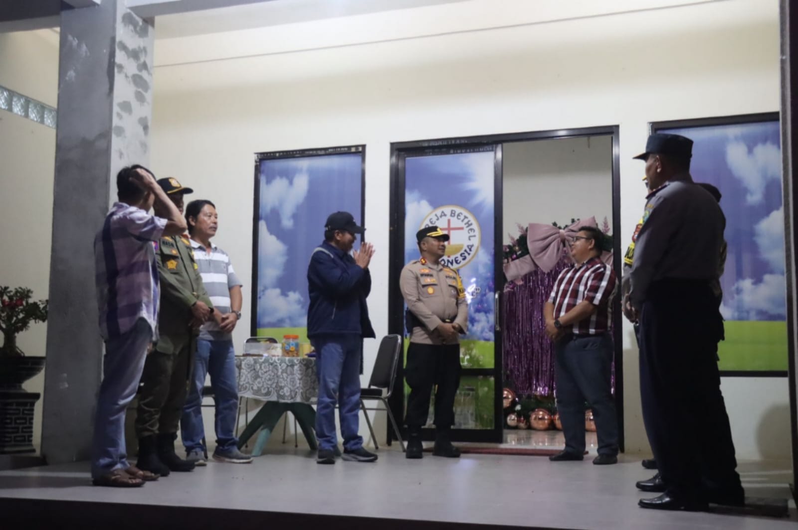 Kapolres Buol Hadir di Tengah Jemaat, Pengamanan Natal Dipastikan Optimal!