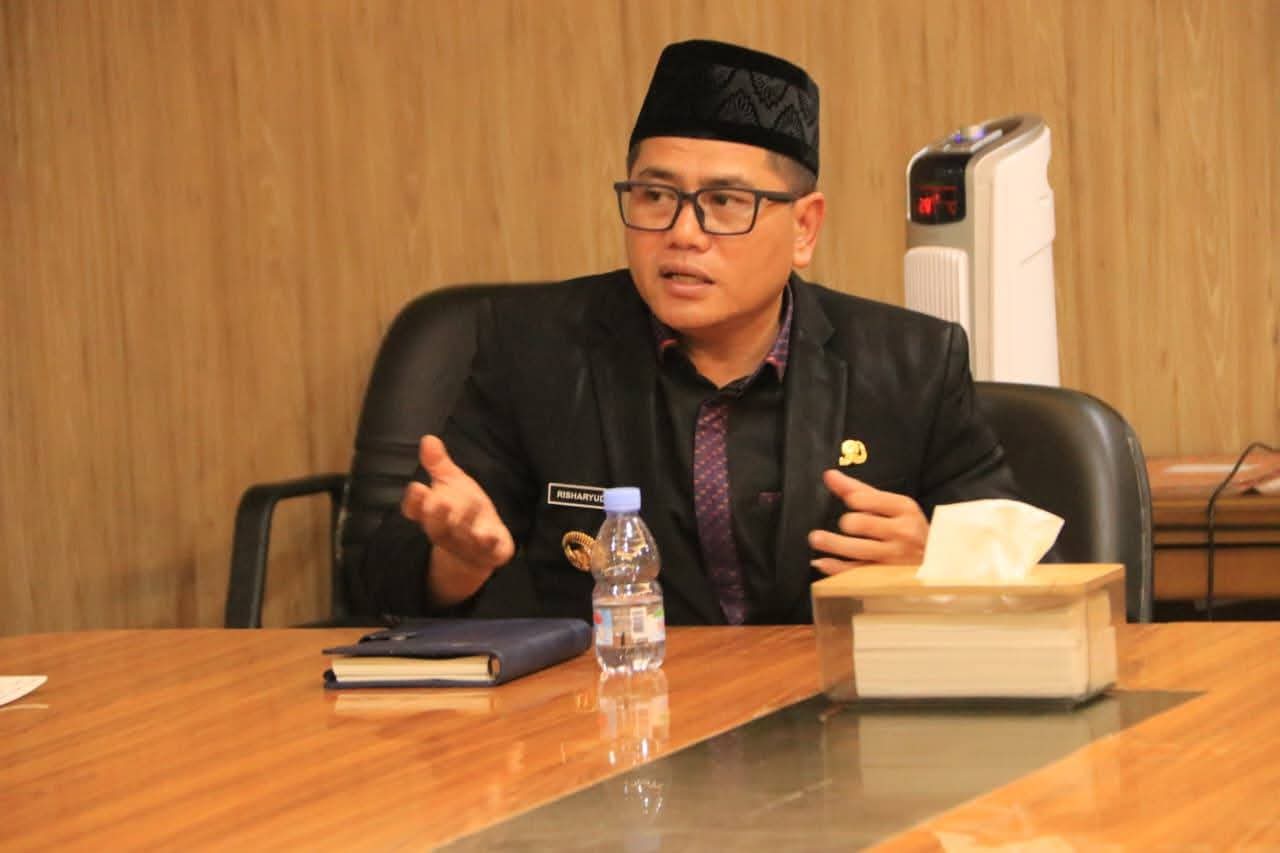 Ribuan Lampu Jalan Dipasang di Era Bupati Bowo, Apakah Jadi Solusi Minimnya Penerangan Jalan Buol?