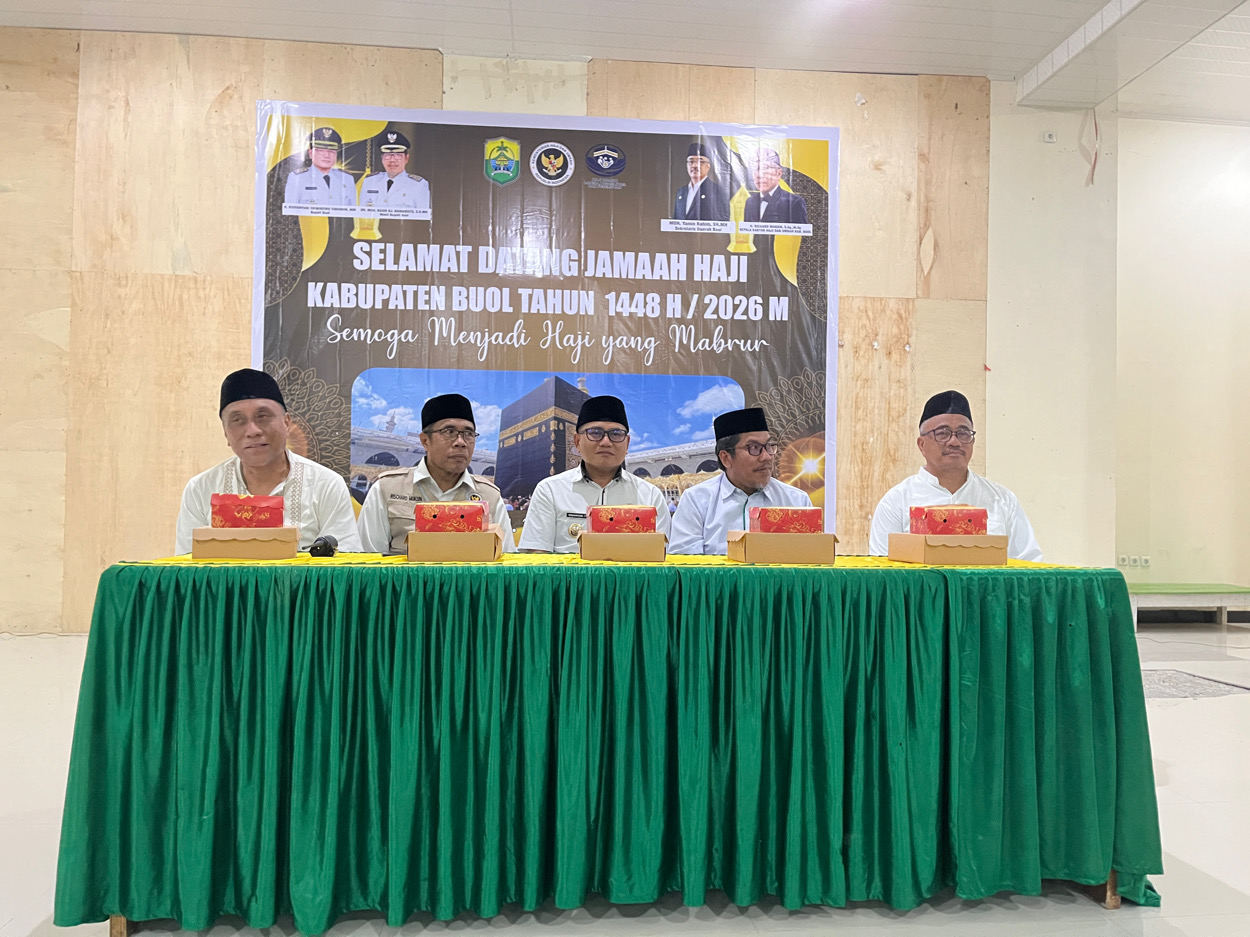 Dipimpin Langsung Bupati dan Wakil Bupati, Suasana Haru Warnai Penyambutan Jemaah Haji Buol