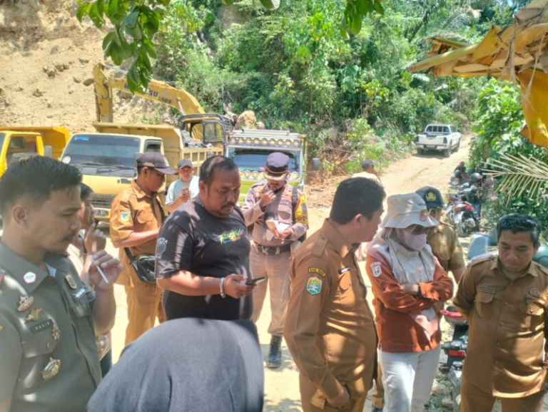 Satu Ekskavator Diamankan, Satpol PP Buol Segel Lokasi Galian C Tanpa Izin
