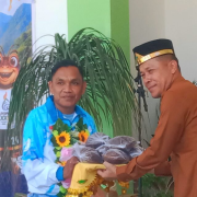 Gula Merah dan Tarian Adat Warnai Penyambutan Kontingen Poso di Buol
