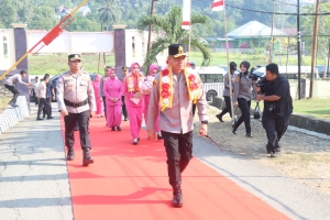 Kapolda Sulteng Tegaskan Profesionalisme Polisi Saat Kunjungi Polres Buol
